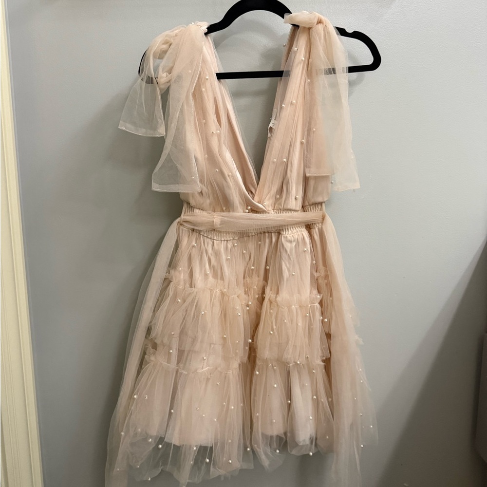 Boutique Nude Pearl-Embellished Tiered Tulle Dress - Picture 2 of 6